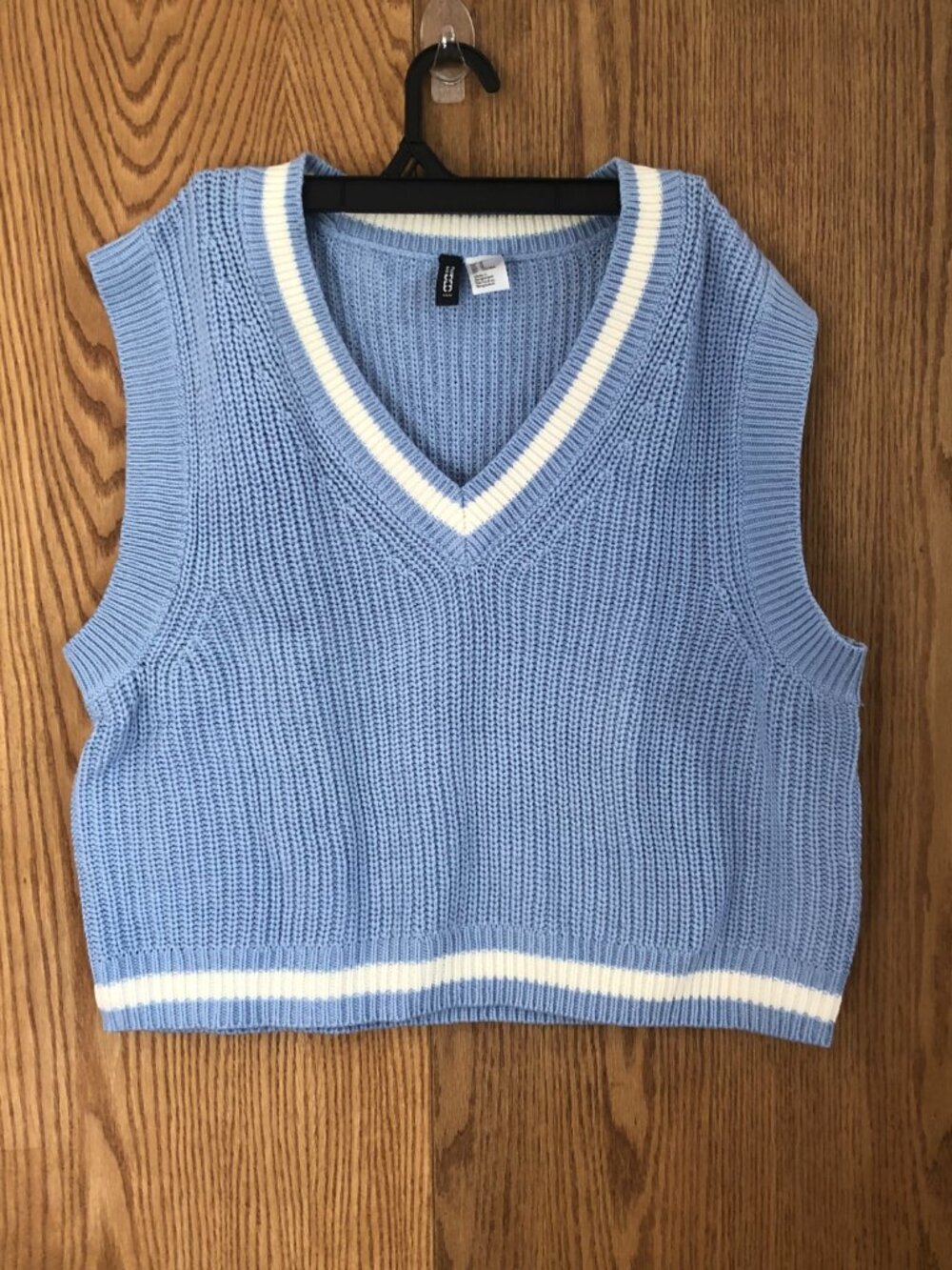 Preppy Layering Light Blue Knit‎ V Neck Sweater Vest Stripe Detail Size M
